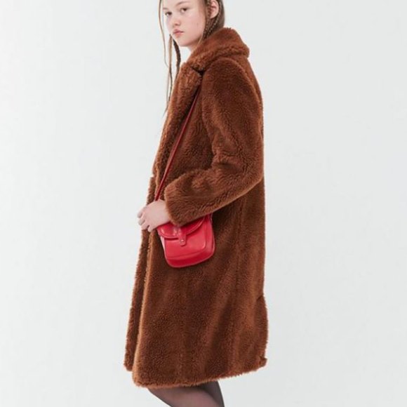 NWT UO Cognac Brown Teddy Button Midi Coat - Picture 3 of 3